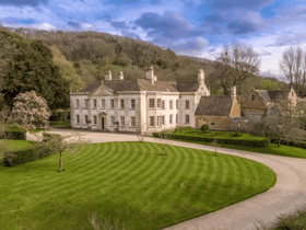 The property in Gloucestershire (Photo: Knight Frank) 