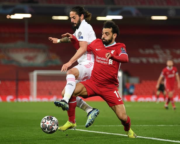 Isco of Real Madrid with Mohamed Salah of Liverpool during the UEFA Champions League Quarter Final in 2021 - Liverpool play Real Madrid in this year's final. (photo: Getty Images)