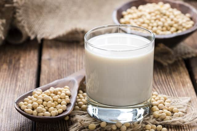 Soya milk is a great alternative to dairy milk (photo: HandmadePictures - stock.adobe.com)