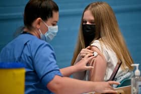 Teenager Eve Thomson receives a Covid-19 vaccination in Barrhead, Scotland (Photo: Jeff J Mitchell/Getty Images)