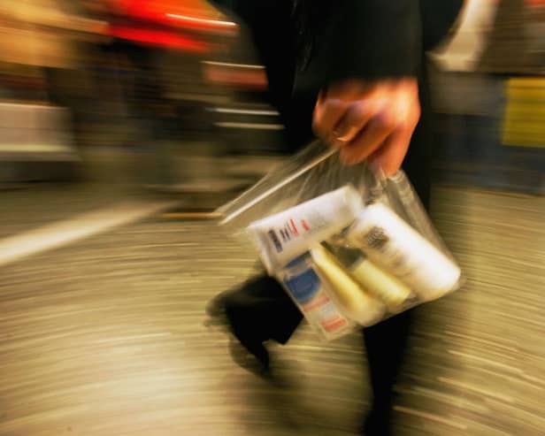 Holidaymakers could face lengthy delays when travelling to and from Europe this autumn as airports reintroduce the 100ml liquid limit. (Photo: Getty Images)