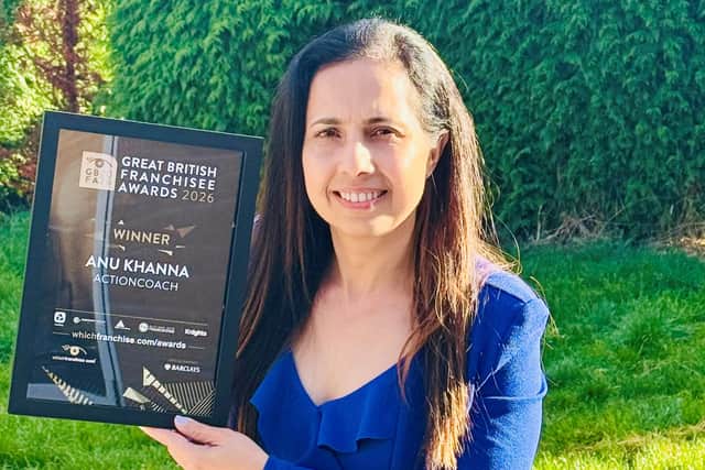 Anu Khanna, ActionCOACH Central Midlands with her GBFA award