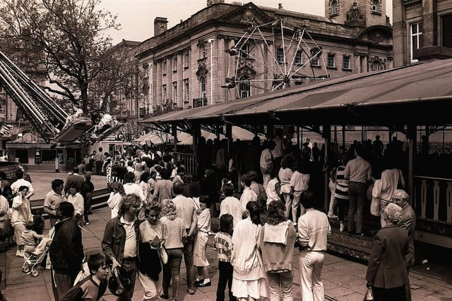 The yearly fairs held on Preston's Flag Market and surrounding areas were a time for families, and judging by this picture, 1987 was no exception.