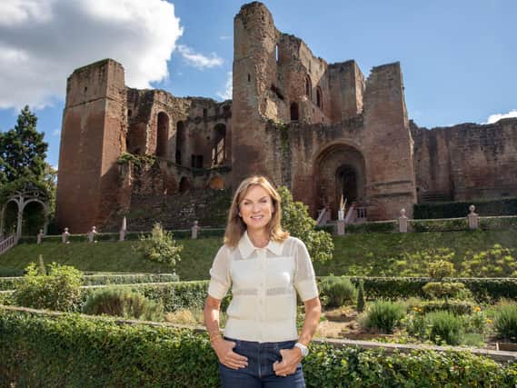 Fiona Bruce and the Antiques Roadshow team have been filming at Kenilworth Castle valuing family heirlooms and missing masterpieces.