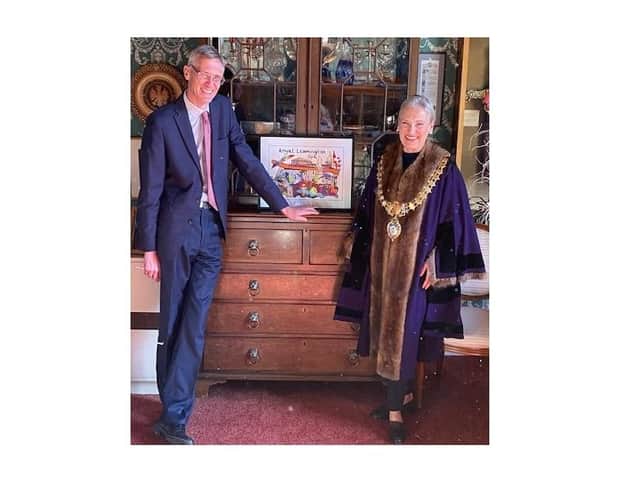 Retiring town clerk Robert Nash with Leamington mayor Cllr Susan Rasmussen.
