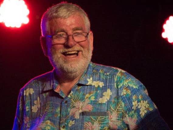 Warwick Folk Festival founder and director Dick Dickson is standing down from his role and being replaced 40 years after he started the event.