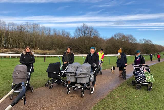 Groups of new mums and dads in Warwickshire are getting together to support each other while complying with coronavirus restrictions thanks to NCT’s Walk and Talk sessions.