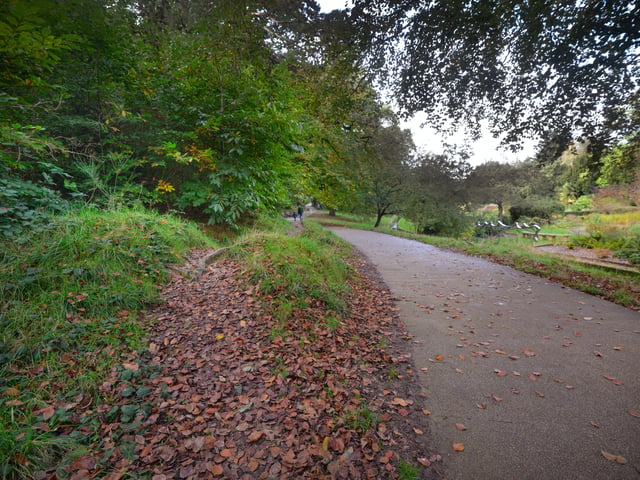 Alexandra Park in Hastings pictured in autumn, 27/10/21 SUS-211027-150456001