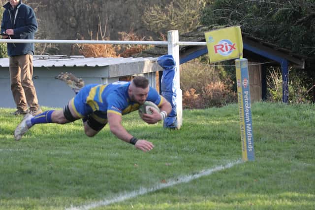 Mike Ryan dives over for Kenilworth. Photo: Willie Whitesmith