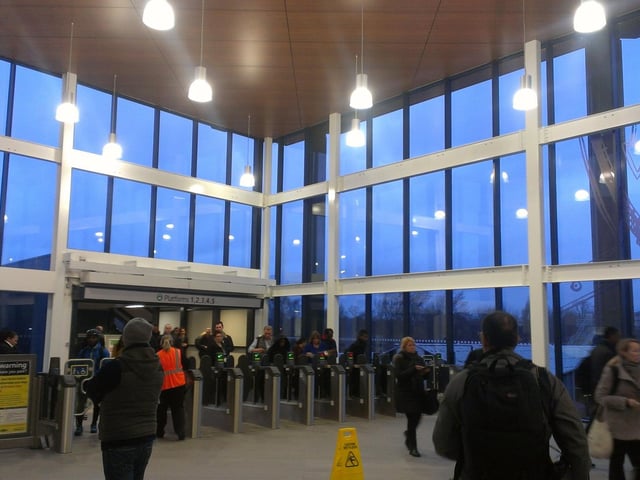 The first passengers arrive in 2015