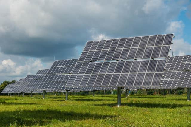 The green light has been given for more than 6,000 solar panels to be installed on green belt Environment Agency land in Lea Marston.