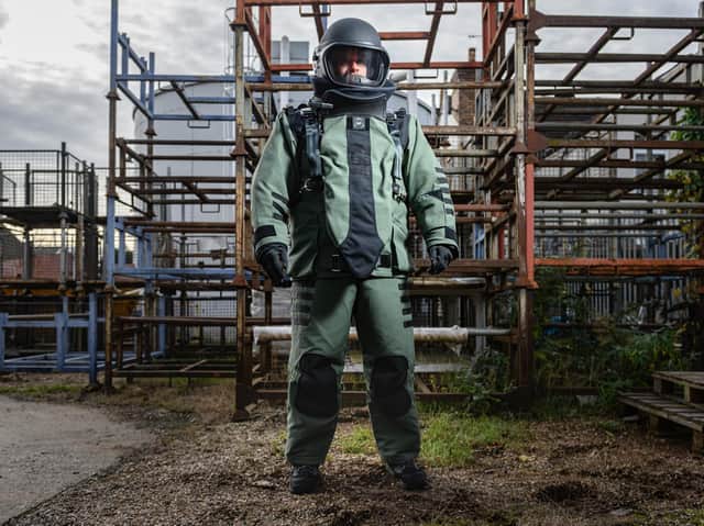 A standout part of the challenge will involve Si running the first first mile while wearing a full bomb disposal suit (pictured) - weighing 35.8kg or 5.6 stone - in an attempt to break the world record of seven minutes and 24 seconds, which was set by a British Army Solider in 2017.