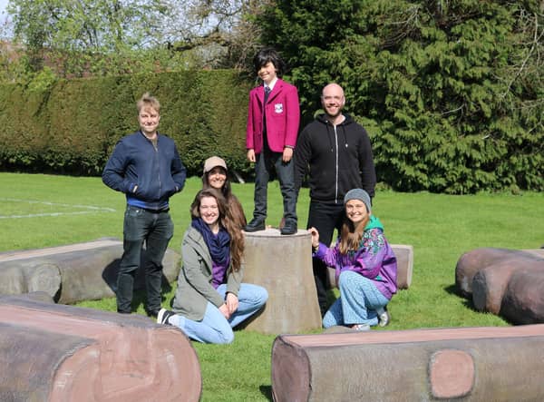 Kasper with the actors of Heartbreak Productions in rehearsals for Wonder with Grimm.