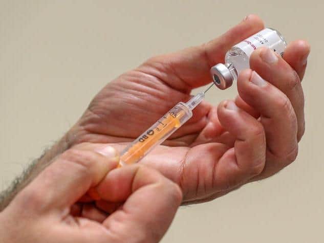 Health bosses are advising residents in the Warwick district to stay alert after an increase in Covid cases across the county.