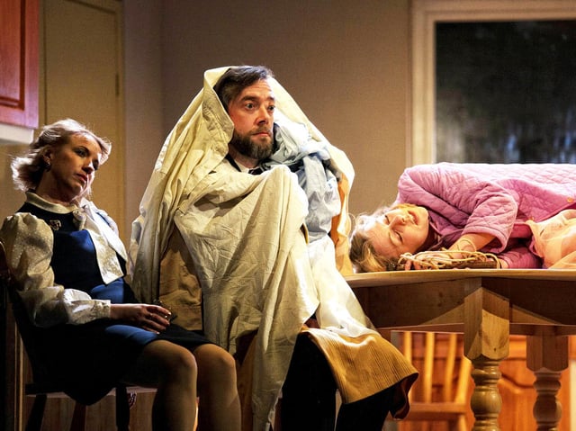 Rosanna Miles as Marion, Graham O'Mara as Ronald Brewster-Wright, Helen Keeley as Eva Jackson in Absurd Person Singular