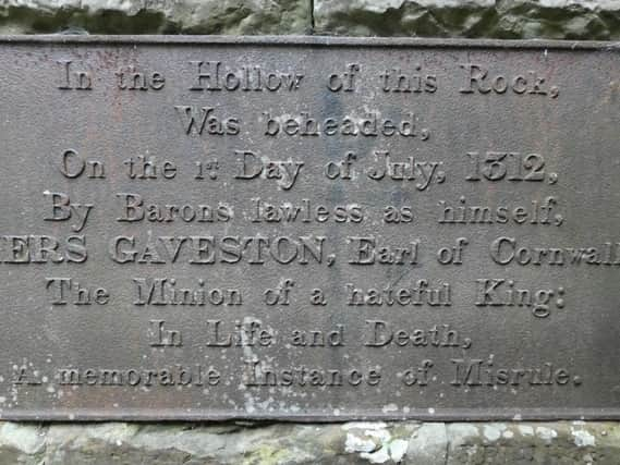 The memorials and Gaveston Cross on Blacklow Hill