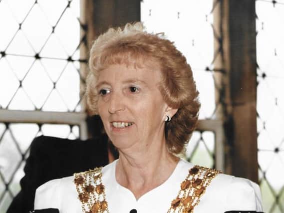 Pauline Edwards served the town as Mayor in 1990-1991, 1998-1999 and 2004-2005.