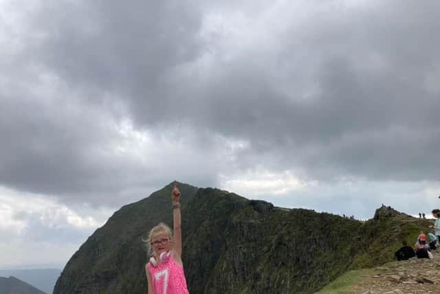 Leamington schoolgirl Chloe Brown has climbed Mount Snowdon to raise thousands of pounds for the Cystic Fibrosis Trust despite having the life-limiting condition.