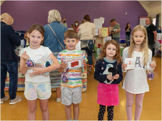 Ivy Pielow, 5, and Arthur Pielow, 7, Livy Kettell, 6, Grace Kettell, 8. Photo by Victoria Jane Photography