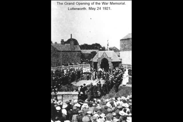 The unveiling took place on a hot summer’s day, Tuesday May 24, 1921 and was very well attended by the local population. The Earl of Denbigh officiated and gave a speech to the assembled crowd.