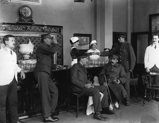 Wounded British troops from the front line, recuperating in a sanatorium in Leamington Spa, around 1917.