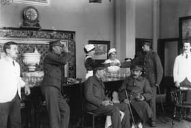 Wounded British troops from the front line, recuperating in a sanatorium in Leamington Spa, around 1917.