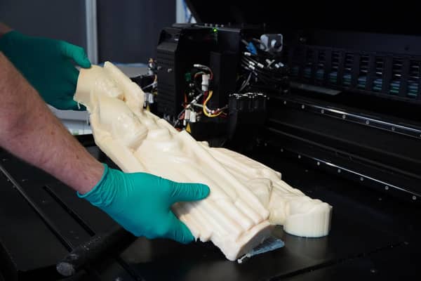 (St. Denis during the printing process)