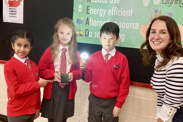 Emily Owen with Y4 Pupils