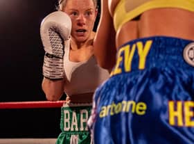Jessica Barry took the win ove Stevi Levi.