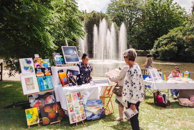 Pop-up artists at Art in the Park 2021. Photo by Lewis Copson.