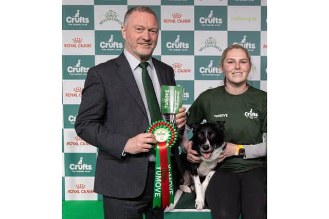 Agility Crufts Singles Final Intermediate Winner Naarah Caddy with her Border Collie Runbye Goin Bananas (Banana for short) and Steve Reid Secretary of State for Environment, Food and Rural Affairs. Photo by BeatMedia / The Royal Kennel Club