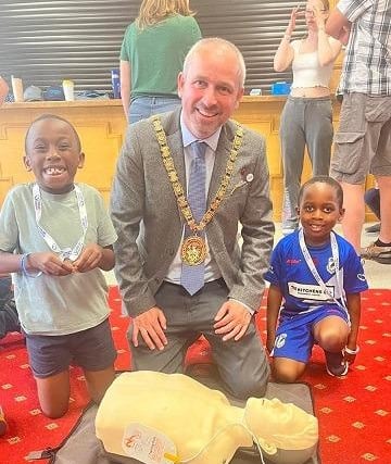 You can learn CPR and how to use a defib at any age. If you haven’t attended an OurJay Foundation CPR/Defib awareness session yet then please make sure that you do. Photo: SW