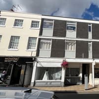 Warwick town centre building - home to two businesses and flats - is up for sale