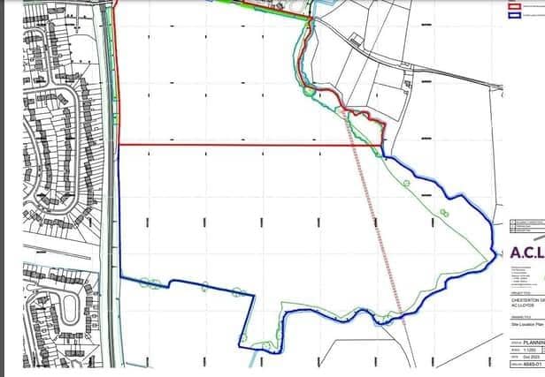 The outline of the site south of Chesterton Gardens in Leamington where AC LLoyd wants to build 185 houses.