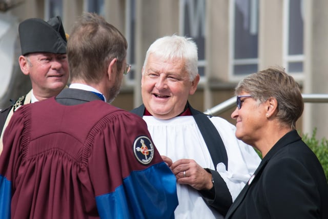 Rev Vaughan Roberts with dignitaries. Photo by Gill Fletcher