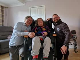 Angie Gunter and her husband Chris (left) with Leigh Pears. Photo supplied