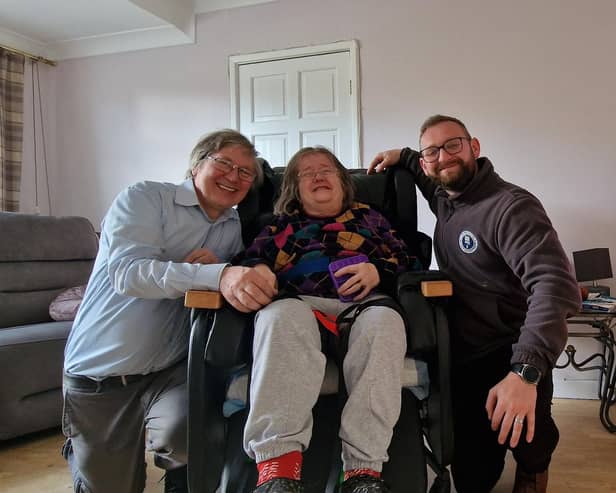 Angie Gunter and her husband Chris (left) with Leigh Pears. Photo supplied
