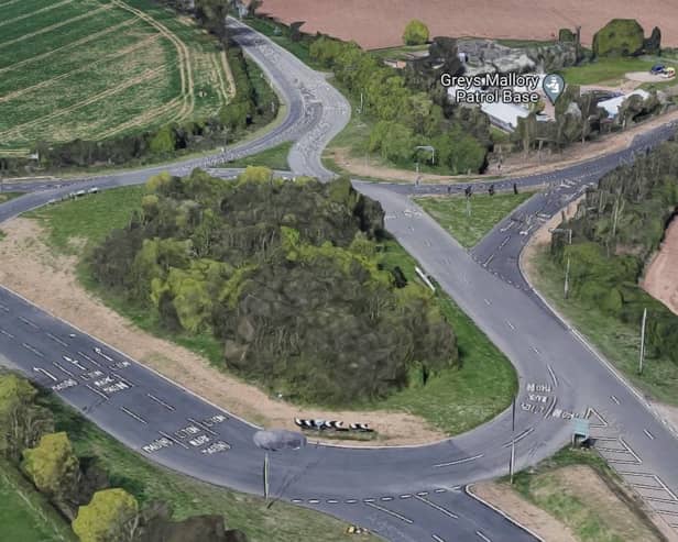 Traffic lights are to be introduced on the Greys Mallory roundabout to the south of Warwick and Leamington.
