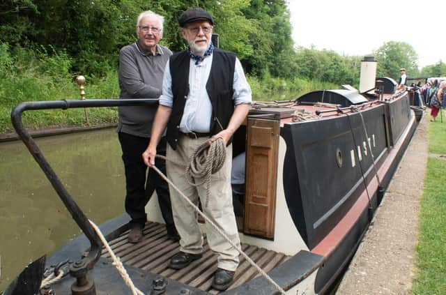 Pete Waterman lends a hand aboard Narrowboat Hasty. Photo by Patrick Joyce.