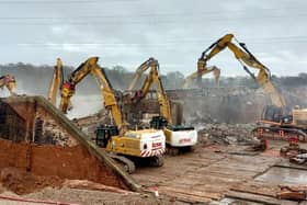 The M42 was closed in both directions late Friday evening, February 9, and the workforce worked throughout the night to prepare the area for the demolition activities.