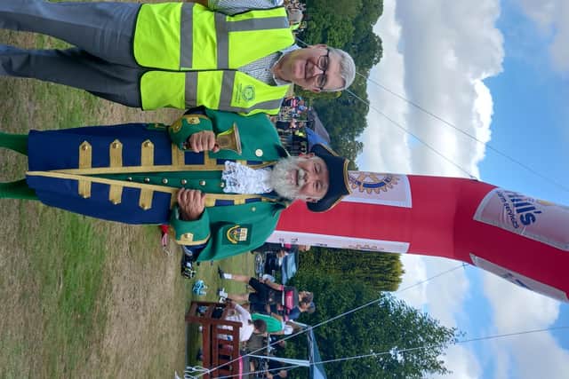 Town Cryer Peter Hollinshead with Roger Rose