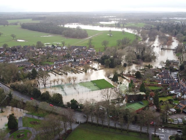 St Nicholas Park, Mill Street, Warwick Boat Club and Warwick Castle