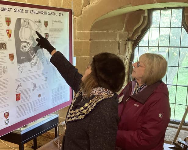 Cllr Dearing and Jan Cooper examine one of the museum’s display.