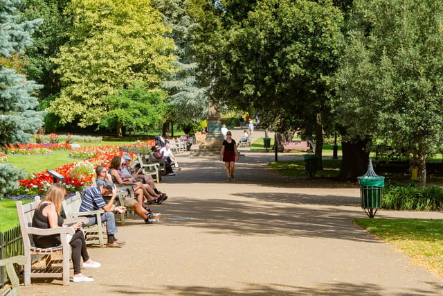 Jephson Gardens in the sunshine. Photo by Mike Baker