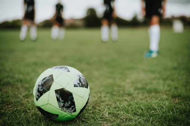 Leamington are three clear of Farsley Celtic following a 1-1 midweek draw between the two sides.