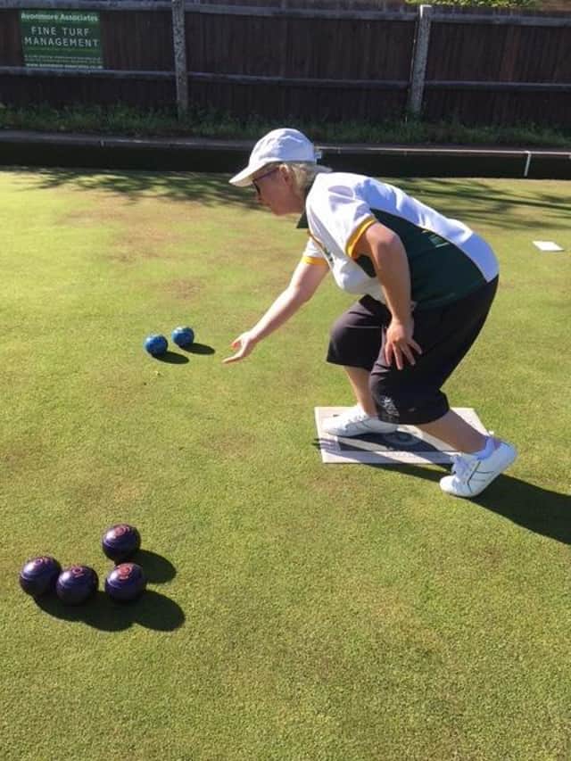 Helen Ellicott, who played 3 to Dave Turner in their 17-9 win