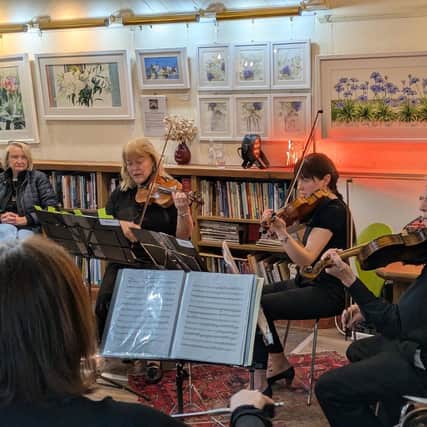 Jane Archer's artwork as backdrop to Tamsin Scannell and Friends on First Thursday