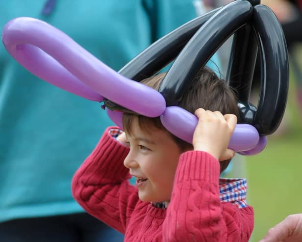 Oh what a lovely hat.