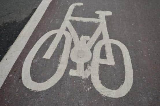 Plans are due to be drawn up for new shared cycle path in Kenilworth’s Abbey Fields.