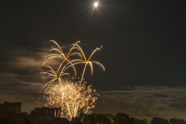 Fireworks with Kenilworth Castle in the background